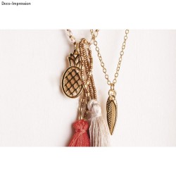 Pandativ ananas metalic Rayher, auriu, dimensiune 2,5 cm Pandativ ananas metalic Rayher, auriu, dimensiune 2,5 cm