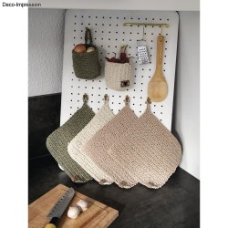 Fir reciclat impletit cu fir auriu,  2 mm, Rayher, aprox. 240 m, ghem de 250 g, culoarea nisipului