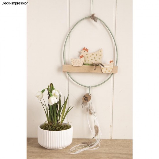 Decoratiune cocos / gaini lemn, FSC Mix Credit 5-8 cm, șnur de 2,5 m,Rayher, 16 /set, natur Decoratiune cocos / gaini lemn, FSC Mix Credit 5-8 cm, șnur de 2,5 m,Rayher, 16 /set, natur