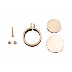 Pandantiv rama broderie, lemn natur, 2 modele, pretul este pe bucata Pandantiv rama broderie, lemn natur, 2 modele, pretul este pe bucata