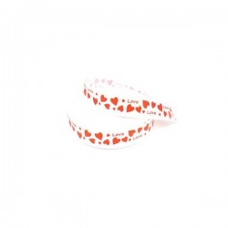 Panglica satin alba cu inimioare rosii 25mm x 45m Panglica satin alba cu inimioare rosii 25mm x 45m